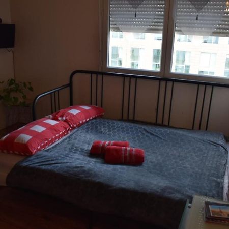 Duplex A 1 Kilometre De Disneyland Paris Montévrain Exteriör bild