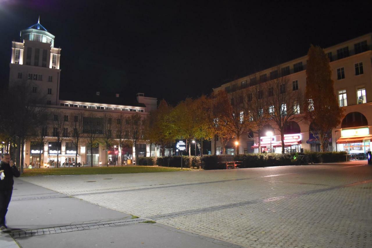 Duplex A 1 Kilometre De Disneyland Paris Montévrain Exteriör bild